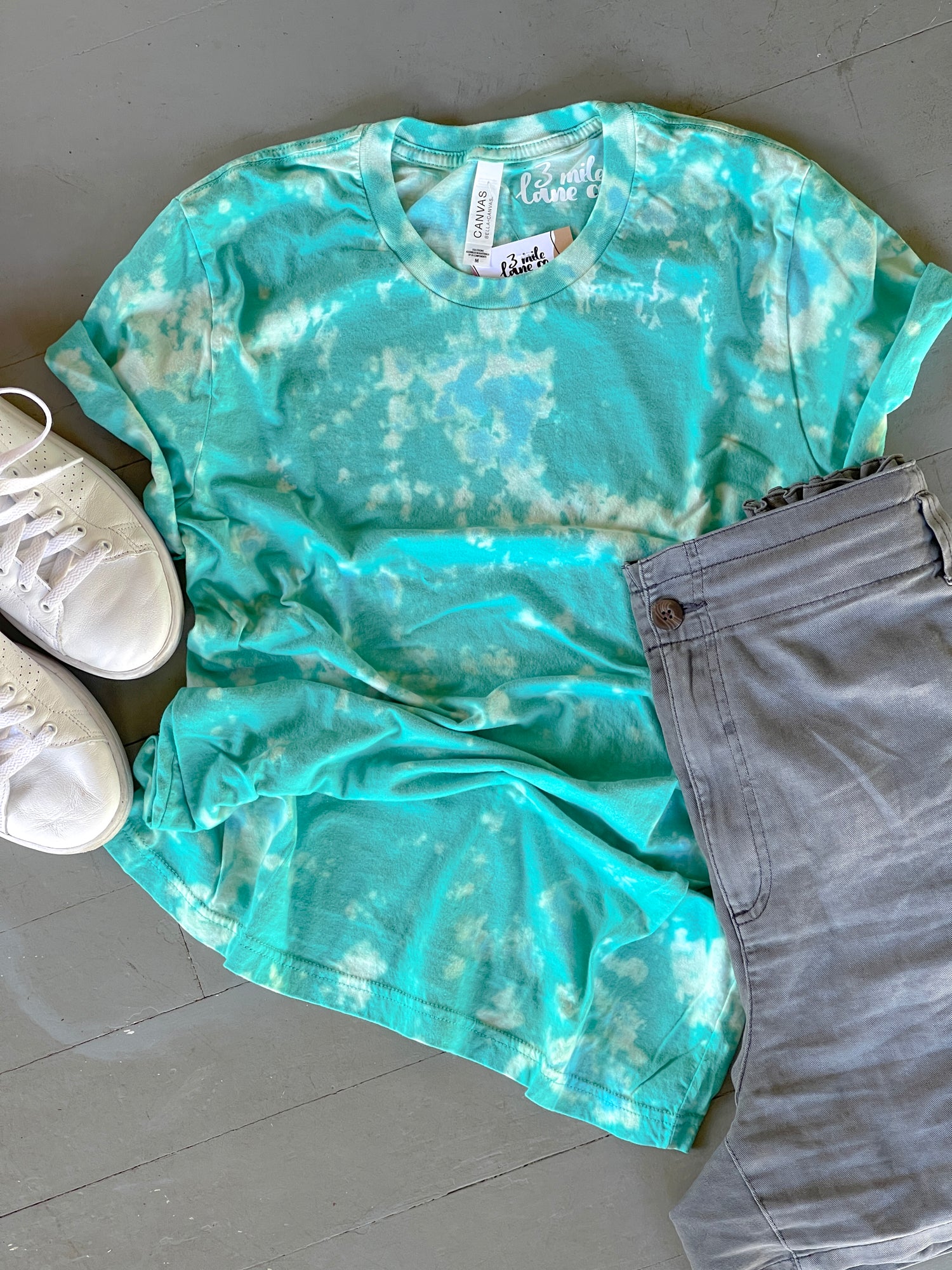 Reverse tie dye green shirt hot sale